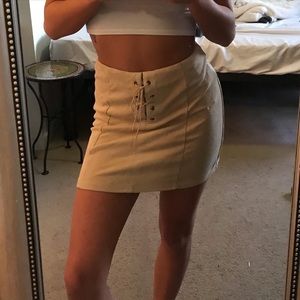 beige skirt